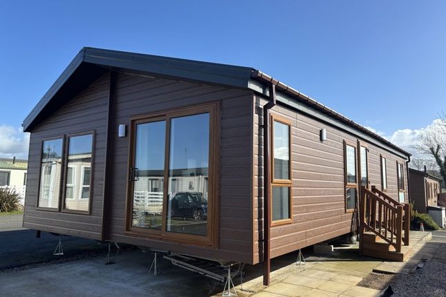 2-bed caravan on Cabus Nook Lane, Preston, £125,000