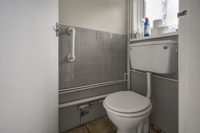 The Drift, 33, Marine Drive, Barry photo 4