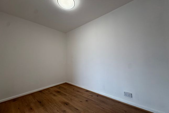 275, BIRMINGHAM photo 3