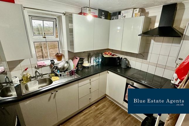 Flat for sale in New Heston Road, Hounslow