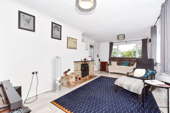 10, Powell Close, Aylesford photo 4
