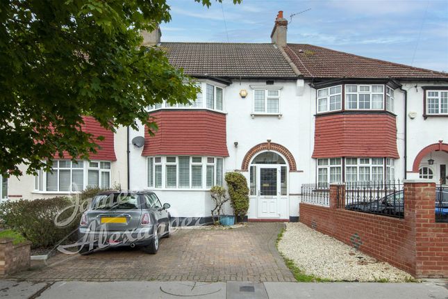 Thumbnail Terraced house for sale in Gibsons Hill, London