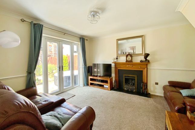 25, Norwich Drive, Lincoln photo 3