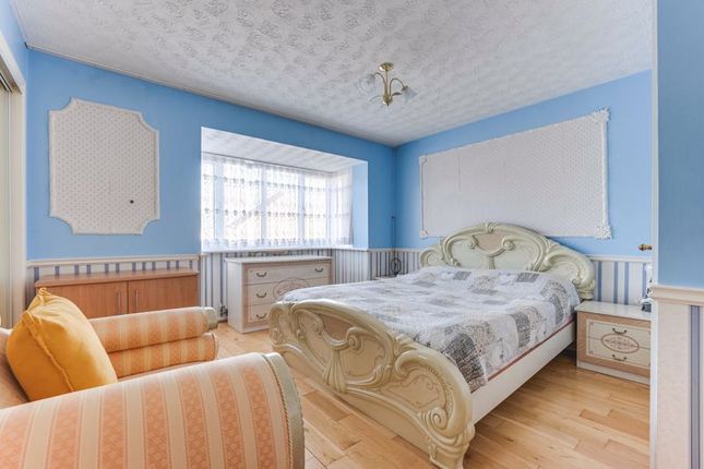 16, Peregrine Road, Waltham Abbey photo 4