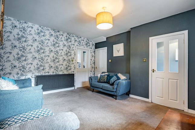 19 Village Road, Cambuslang, Glasgow photo 4