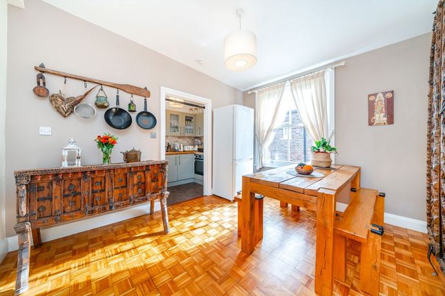 145A, Windmill Road, London photo 3