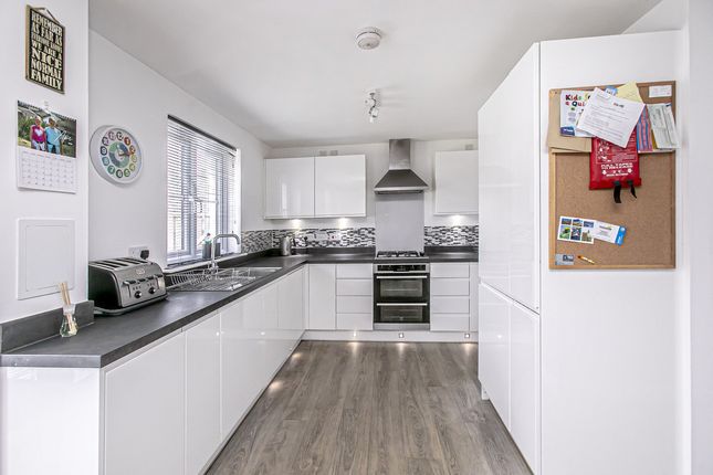69, Newtonmore Drive, Kirkcaldy photo 4