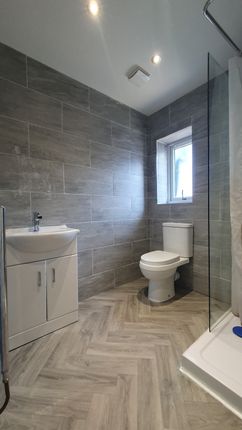 22b Trebanog Crescent, Rumney, Cardiff photo 3