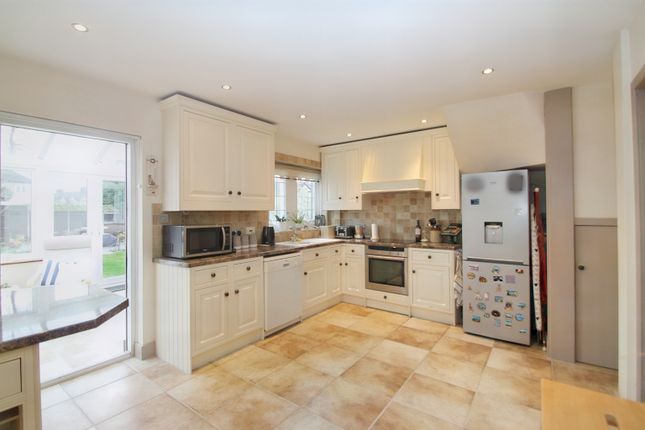End terrace house for sale in Holly Close, Buckhurst Hill