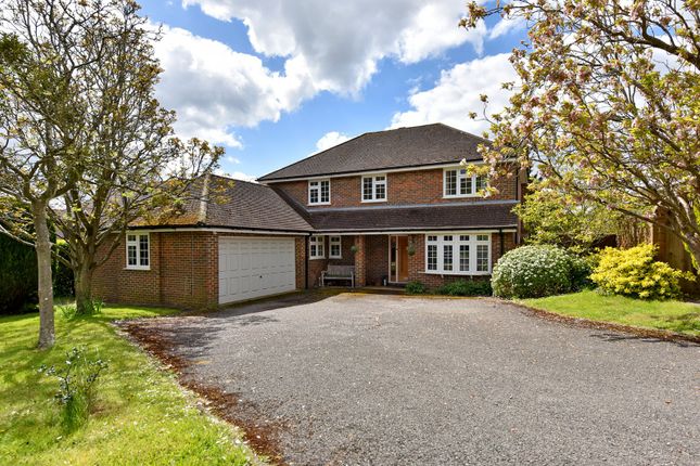 Detached house to rent in Clare Park, Amersham, Buckinghamshire