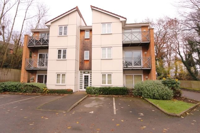 Flat to rent in Christy Close, Hyde, Cheshire