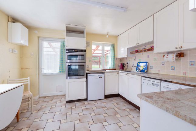 42, Highfield Lane, Maidenhead photo 4