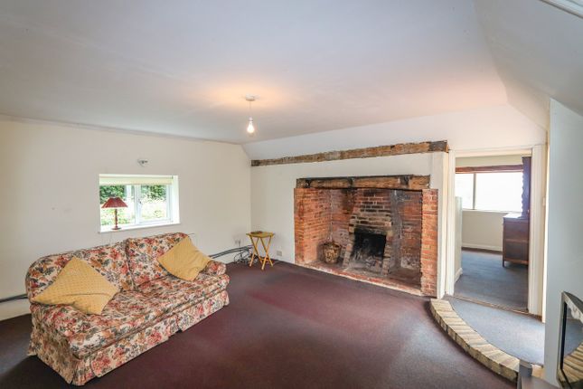 Willow Cottage, Straight Lane, Hooe photo 3