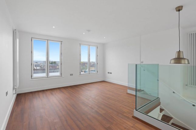 Flat 4, Rye Road, Hoddesdon photo 3