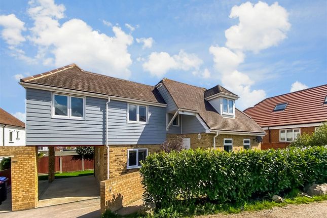 Detached house to rent in Gordon Road, Whitstable