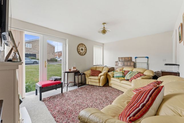 7, Miller Street, Wellingborough photo 2