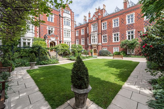 Thumbnail Flat for sale in Rose Square, Fulham Road, London