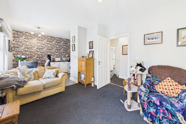 30, Tundra Grove, Bingley photo 3