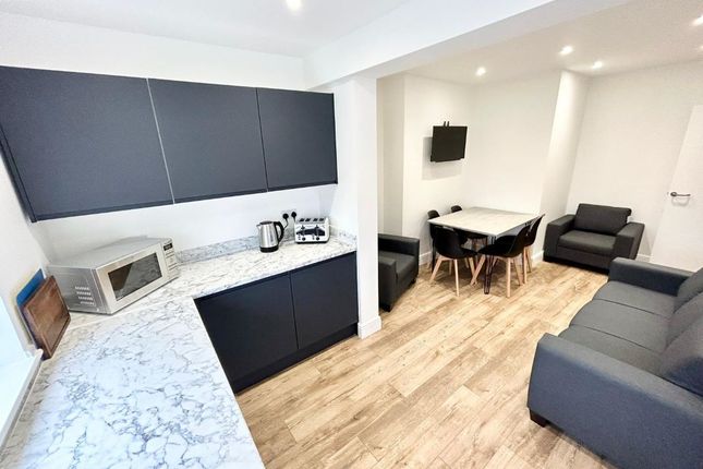 28, Deerbarn Road, Guildford photo 5