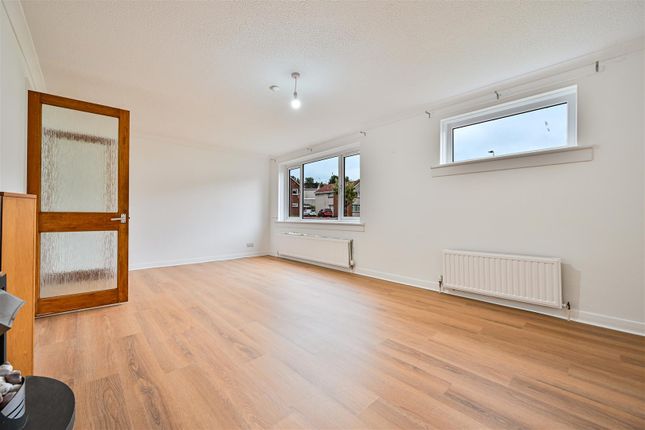 34, Brogan Crescent, Motherwell photo 4