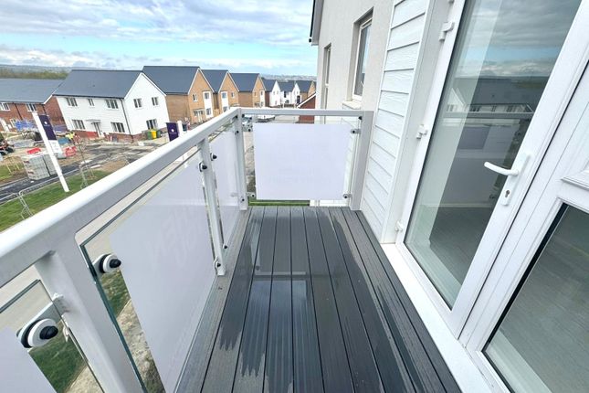 MP 2 Bed Apartment,, Wrestwood Road, Bexhill photo 3