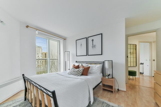 Flat for sale in Seacon Wharf, 4 Hutchings Street