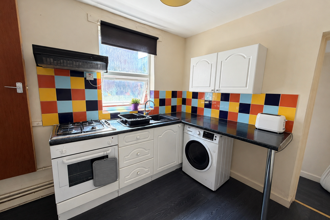 2,18, Wellington Square, Nottingham photo 3