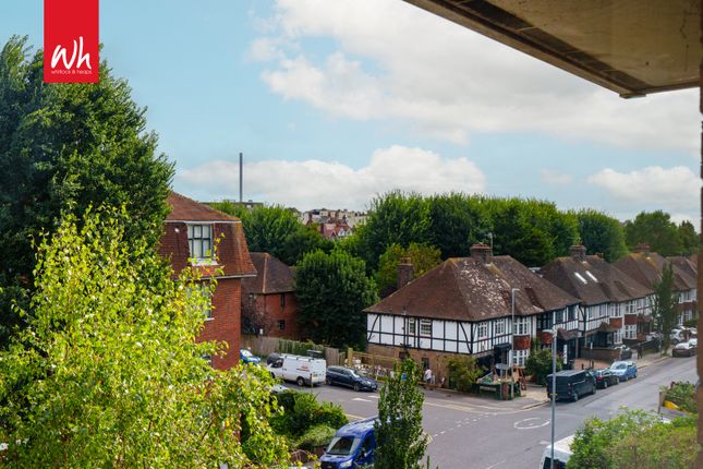 48, Amber Court, Hove photo 4
