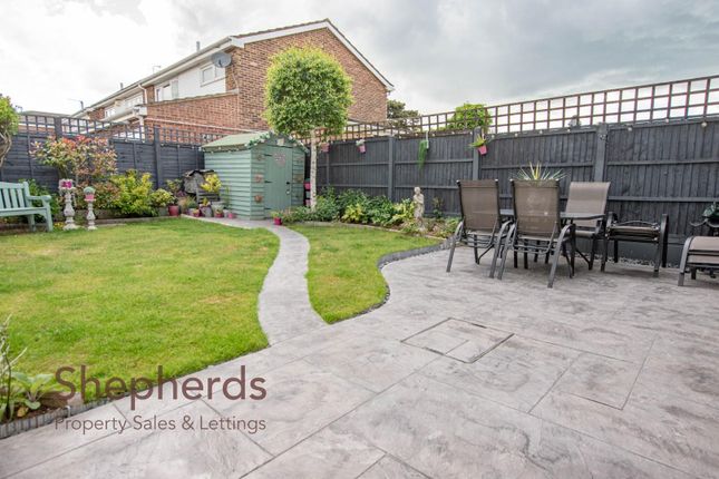 Room rent/house share, 96 (Bridge House), Lampits, Hoddesdon photo 5