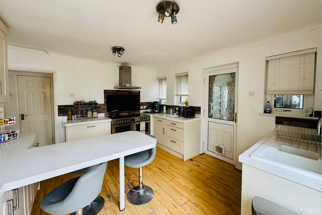27, Ashleigh Road, Barnstaple photo 4