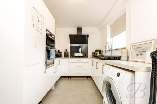9, Troughbrook Road, Chesterfield photo 2