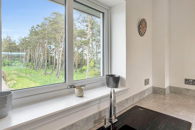 3, Carnegie Court, Elgin photo 4