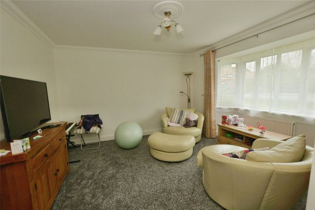 84, Lucilla Avenue, Kent photo 4