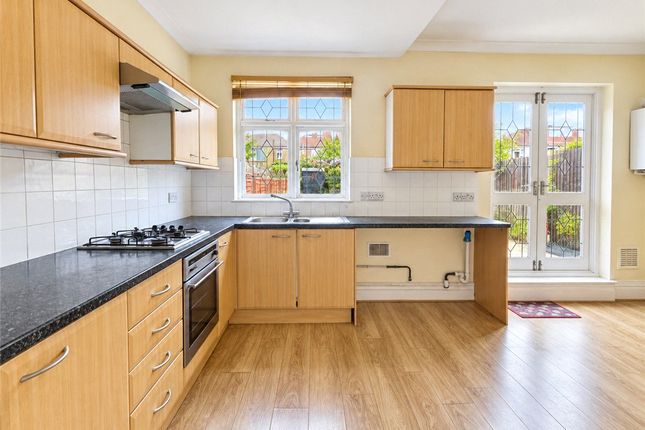 74, Avenue Road, London photo 3