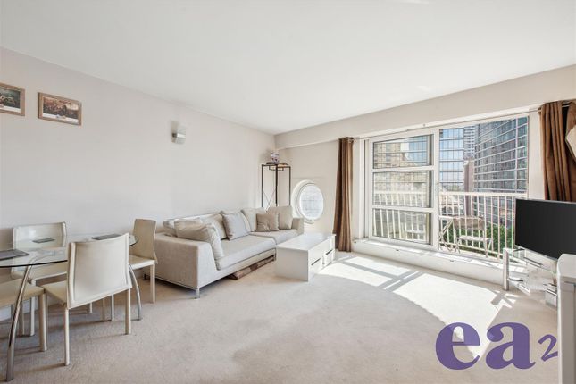 Flat for sale in Cascades Tower, 4 Westferry Road, Docklands