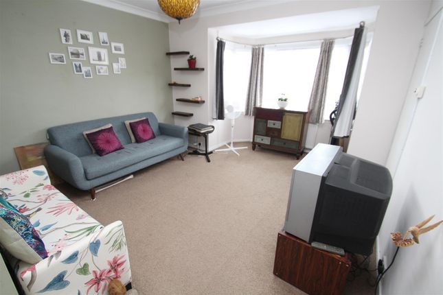 Flat to rent in Churchill Close, Hillingdon, Uxbridge