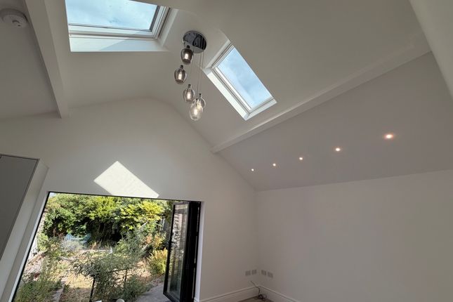 82, Stevens Lane, Derbyshire photo 4