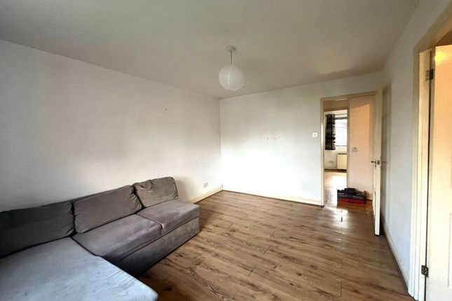 Thumbnail Flat to rent in London Road, Hounslow