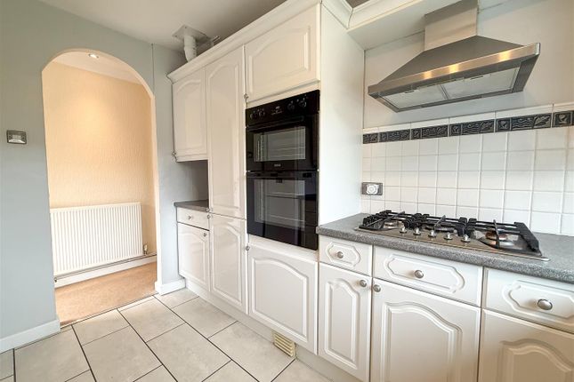 16, Checkley Drive, Stoke-On-Trent photo 3