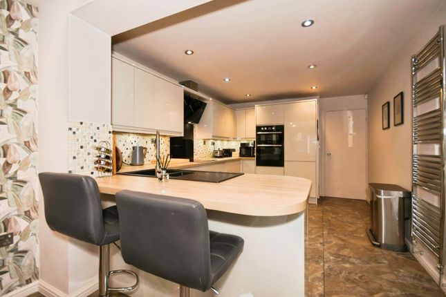 5, West Croft Court, Chesterfield photo 2