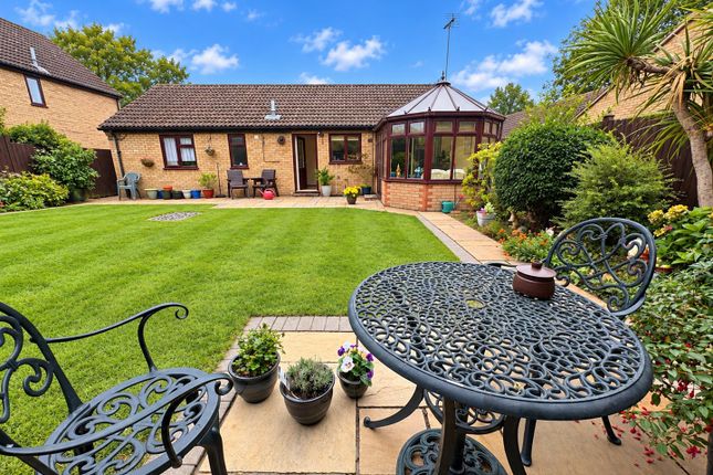 67, Stonebridge, Peterborough photo 2