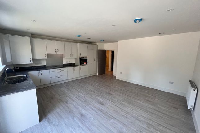 Flat to rent in Warwick Road, Coventry