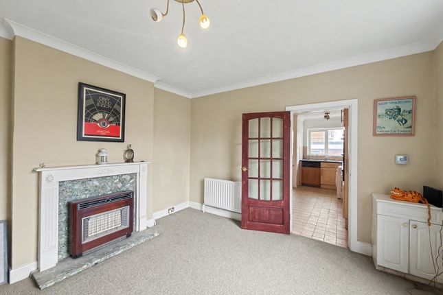 27, Britannia Road, Poole photo 3