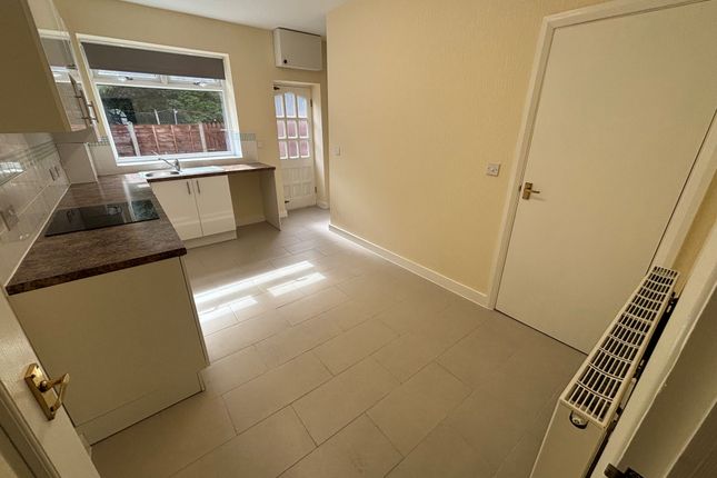 13, Stockport photo 3