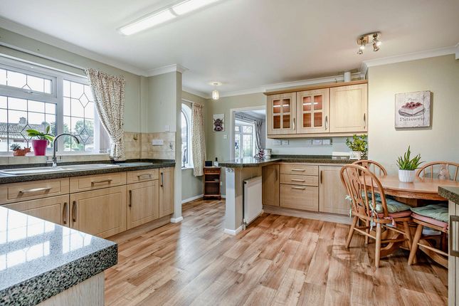17, Saffron Drive, Snaith photo 2