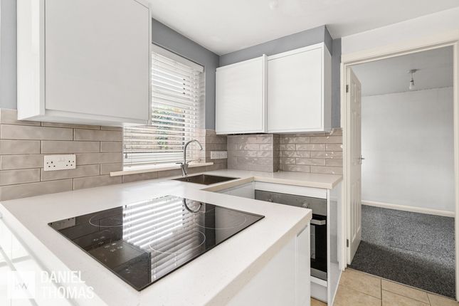 15c, Thornhill, Epping photo 3