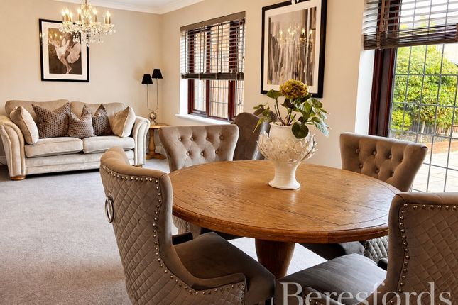 6, Littlebury Court, Brentwood photo 4