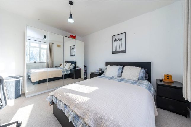 7 Robins Court,, Wordsworth Road, Maidstone photo 2