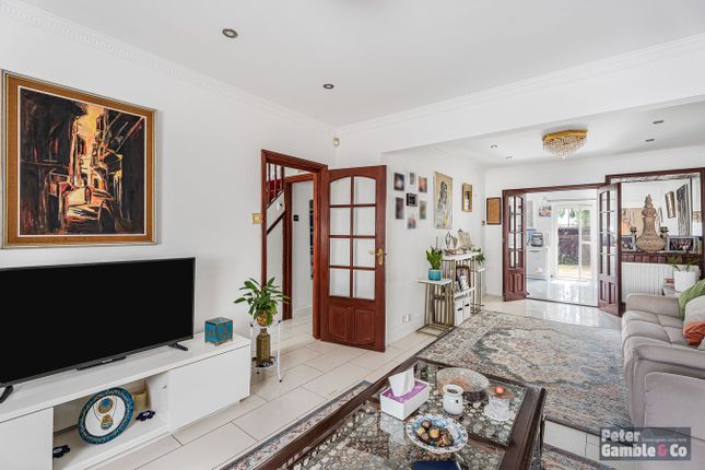 245, Bilton Road, Greenford photo 4