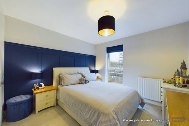 Flat for sale in Melrose Apartments, Addlestone